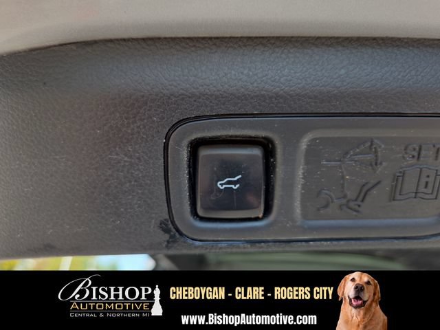 Used 2019 Ford Expedition Max XLT w/ Equipment Group 202A AWD/4WD image 21