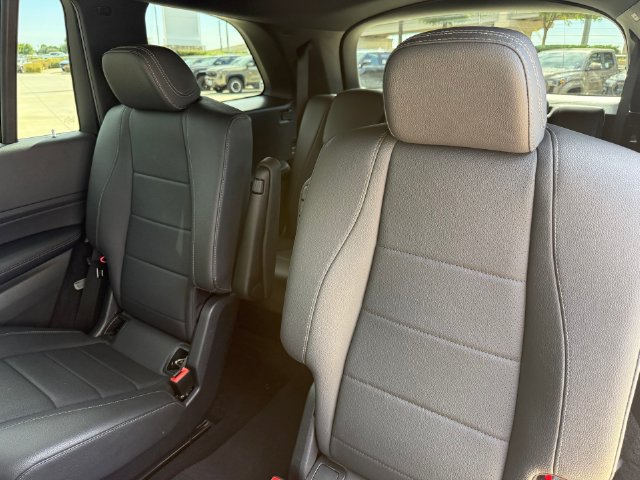Used 2025 Mercedes-Benz GLS 450 4MATIC image 26