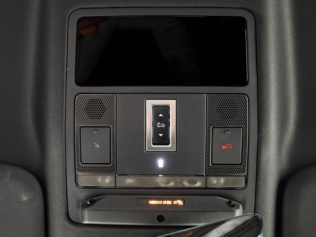 Used 2023 Land Rover Defender 90 S AWD/4WD image 39
