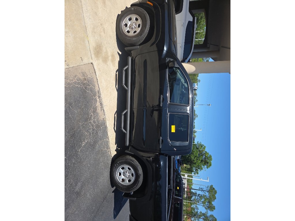 Used 2022 Nissan Frontier S w/ Technology Package image 3