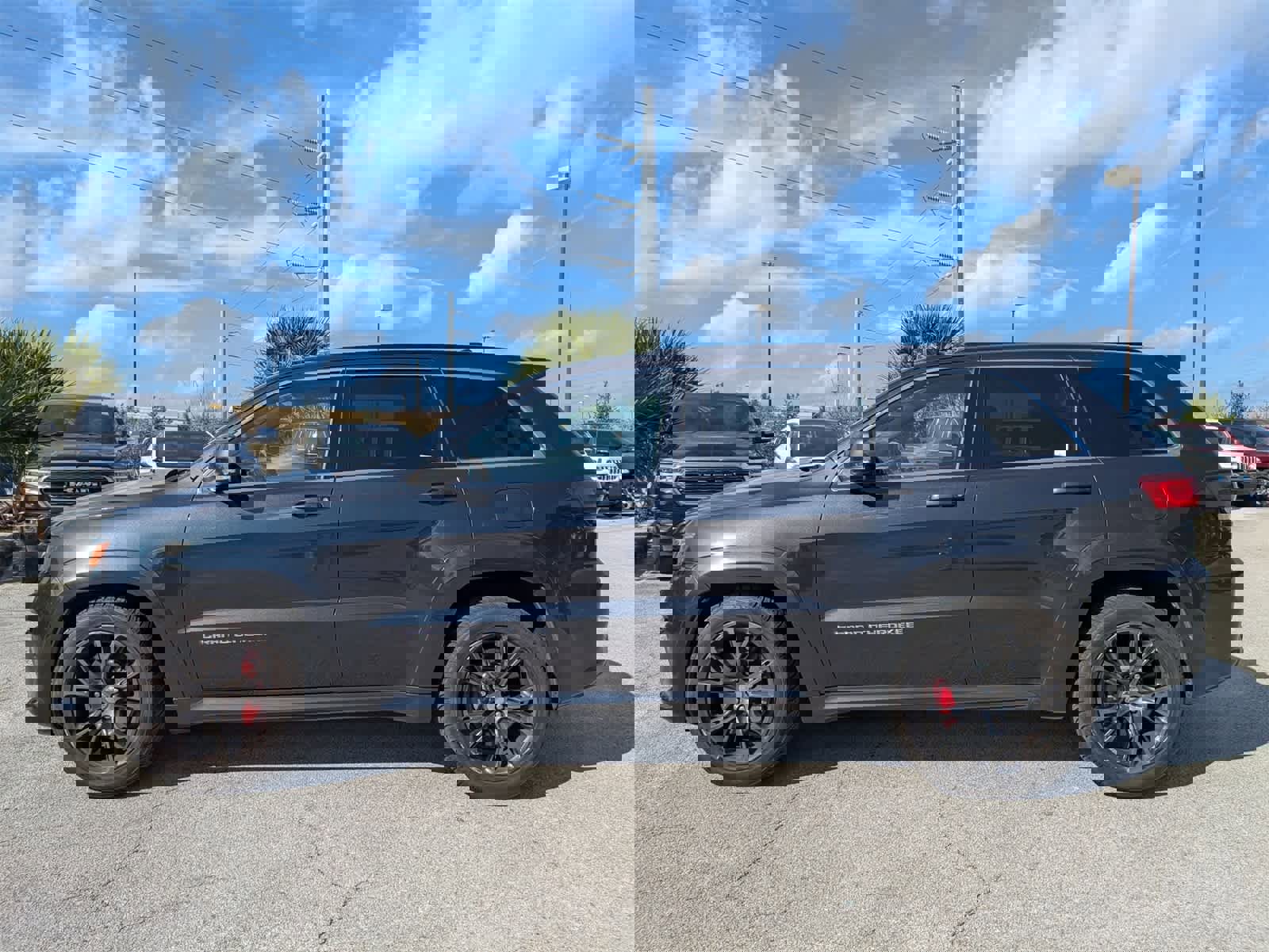 Used 2015 Jeep Grand Cherokee SRT image 7