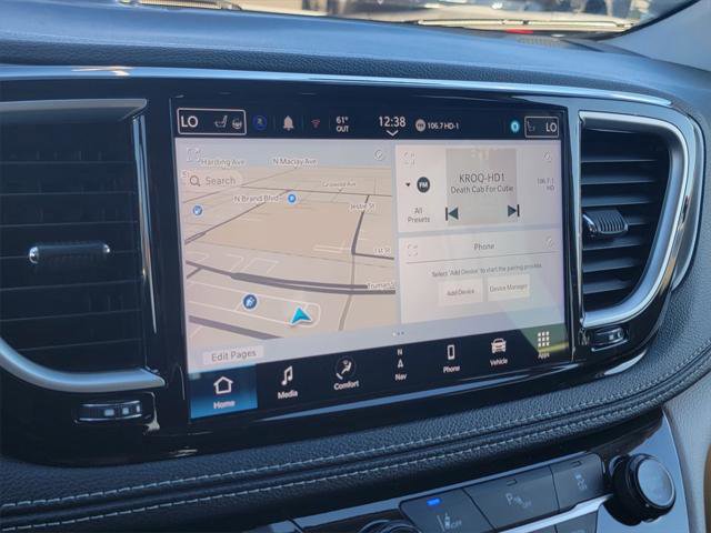 Certified 2024 Chrysler Pacifica Select image 27