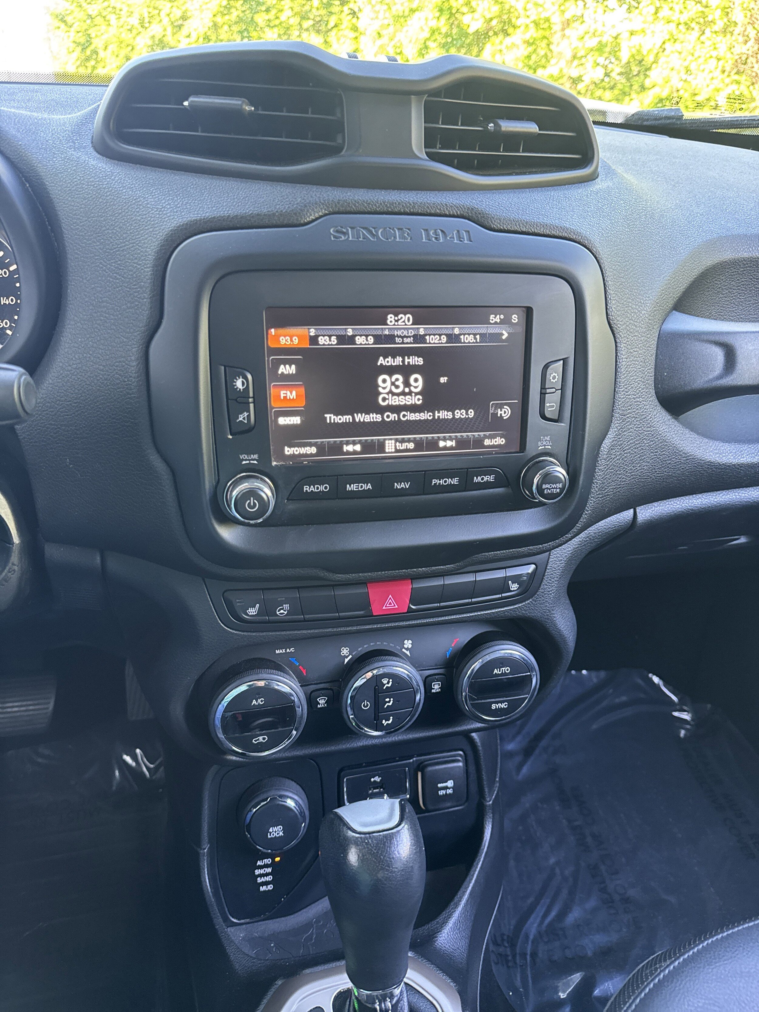 Used 2016 Jeep Renegade Limited AWD/4WD image 15