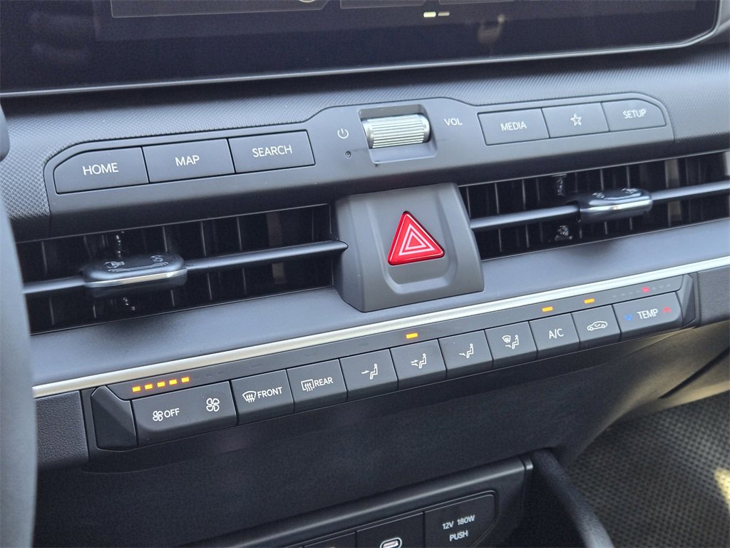 New 2025 Kia K4 LXS image 14