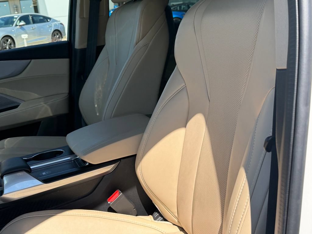 Used 2023 Acura MDX SH-AWD w/ Technology Package image 12