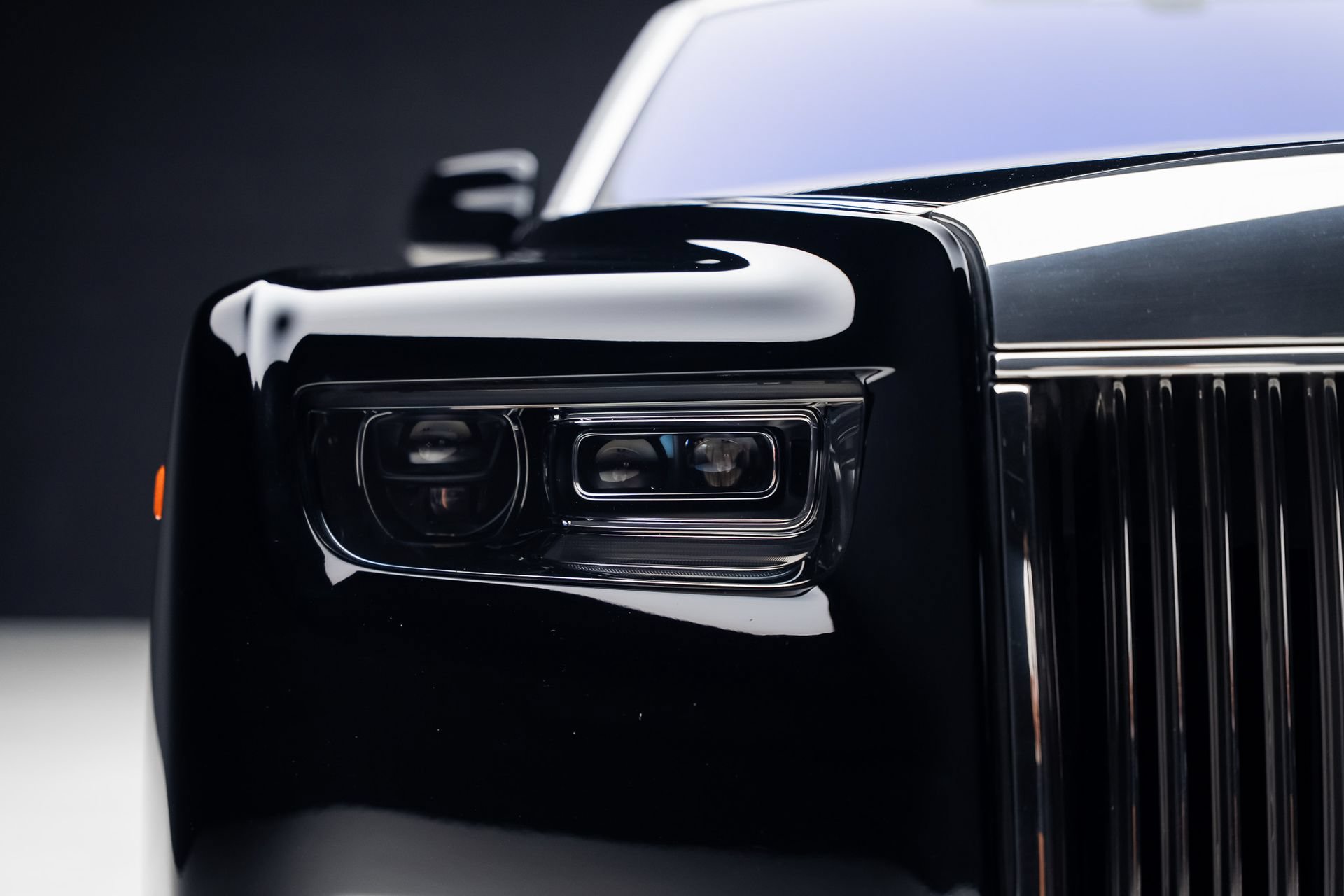 Used 2023 Rolls-Royce Phantom Sedan w/ The Phantom Package RWD image 10