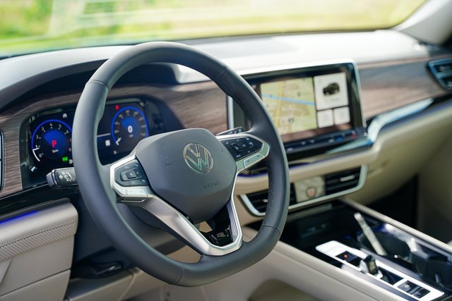 New 2026 Volkswagen Atlas SEL Premium R-Line image 9