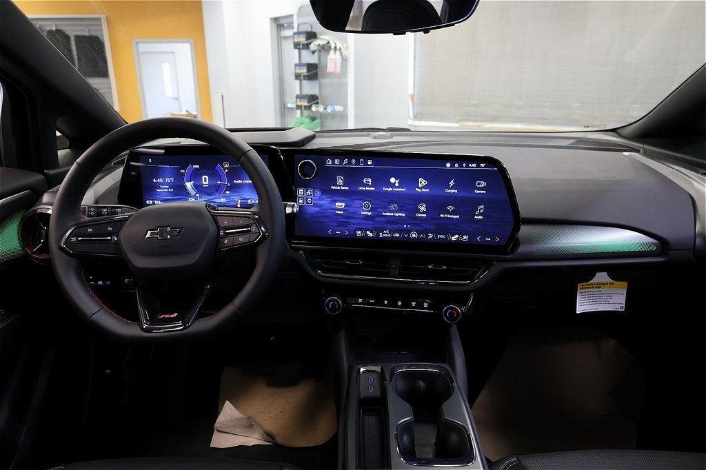 New 2025 Chevrolet Equinox EV RS w/ Convenience Package II image 10