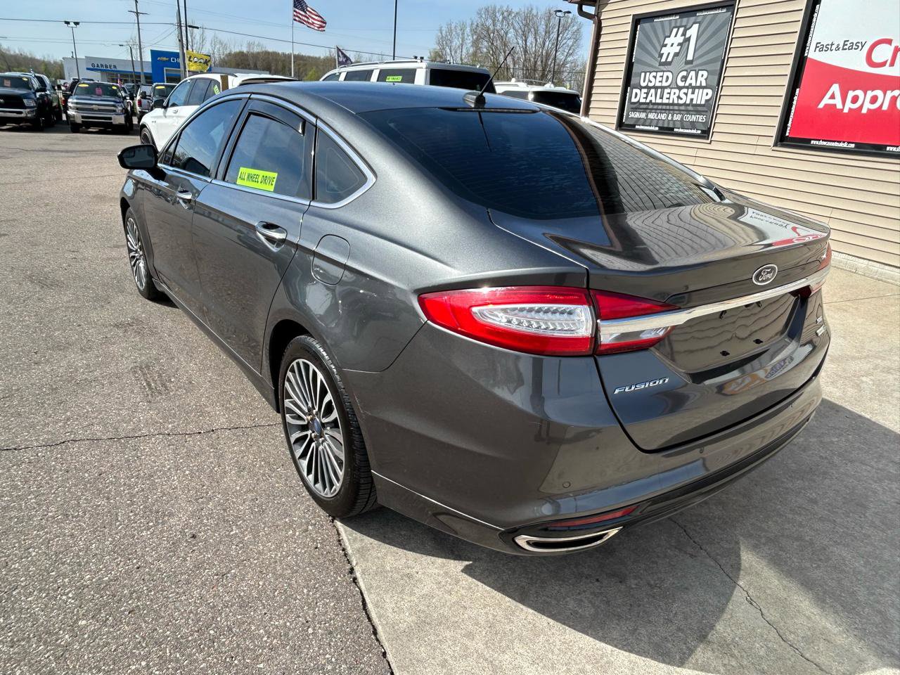 Used 2017 Ford Fusion SE w/ Equipment Group 202A AWD/4WD image 7