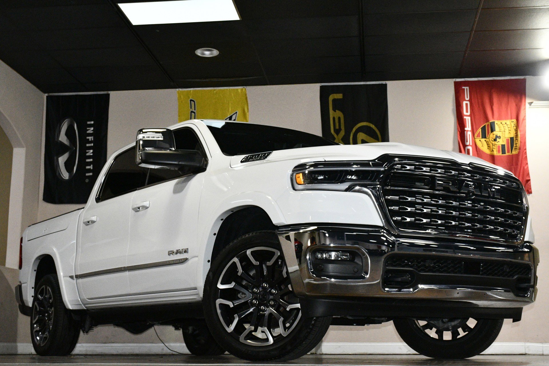 Used 2025 RAM 1500 Limited AWD/4WD image 83