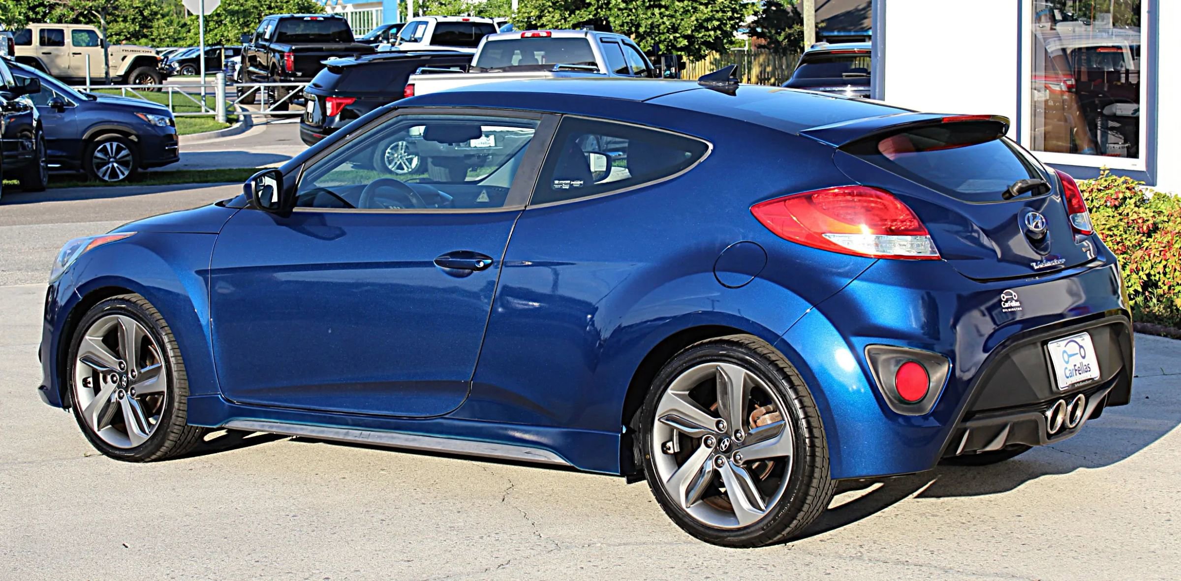 Used 2015 Hyundai Veloster Turbo R-Spec FWD image 3
