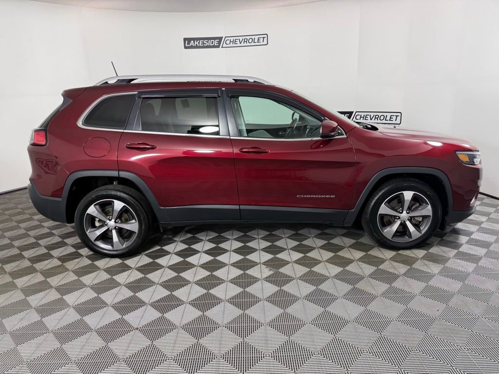 Used 2019 Jeep Cherokee Limited image 7