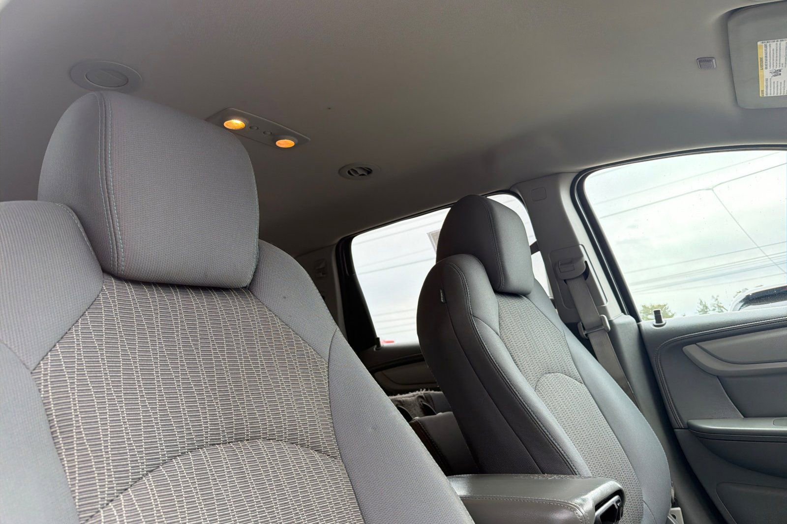 Used 2015 Chevrolet Traverse LS FWD image 19