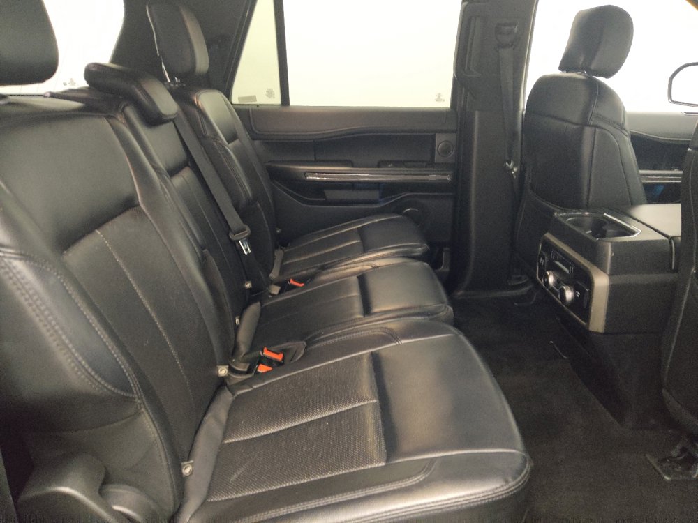 Used 2019 Ford Expedition Max XLT w/ Equipment Group 202A RWD image 19