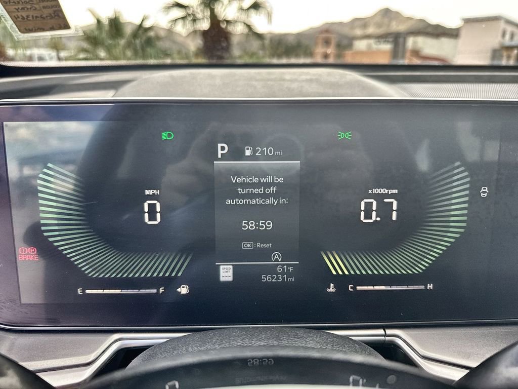 Used 2024 Kia Sorento S image 4