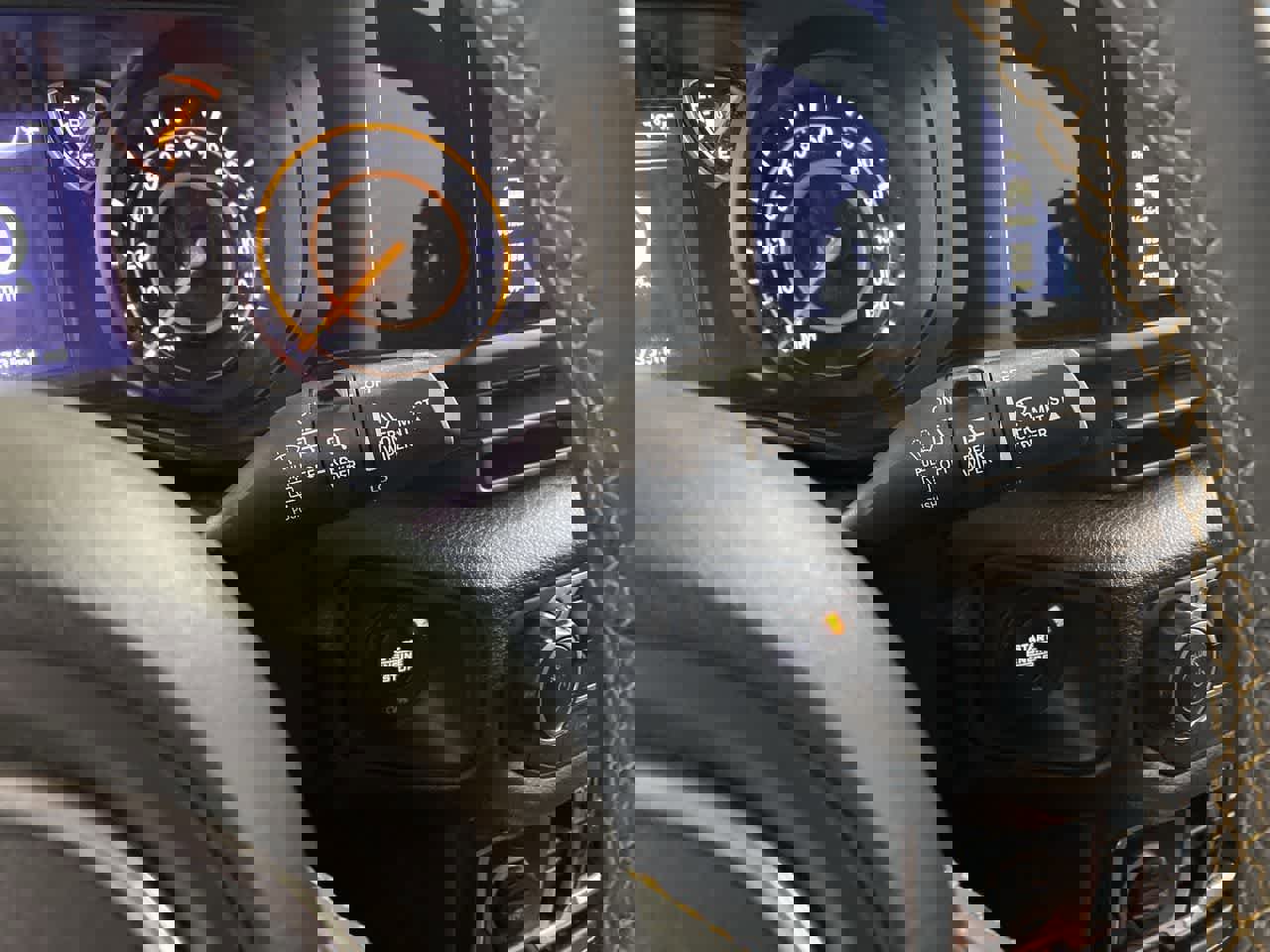 Used 2024 Jeep Wrangler Sport S image 21