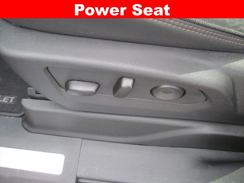 Used 2025 Chevrolet Suburban High Country AWD/4WD image 31