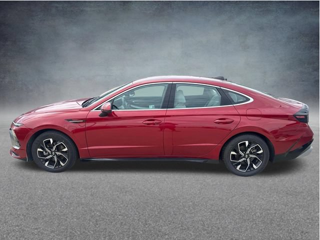 Used 2025 Hyundai Sonata SEL FWD image 6