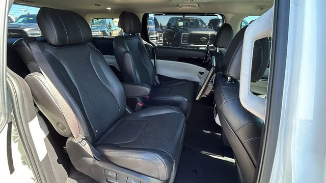 Used 2024 Kia Carnival SX Prestige FWD image 12