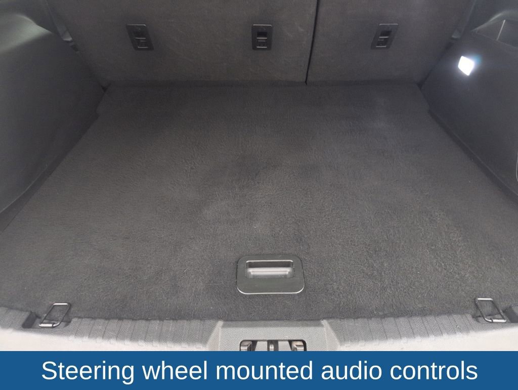 Used 2018 Ford Edge Titanium w/ Equipment Group 301A AWD/4WD image 30