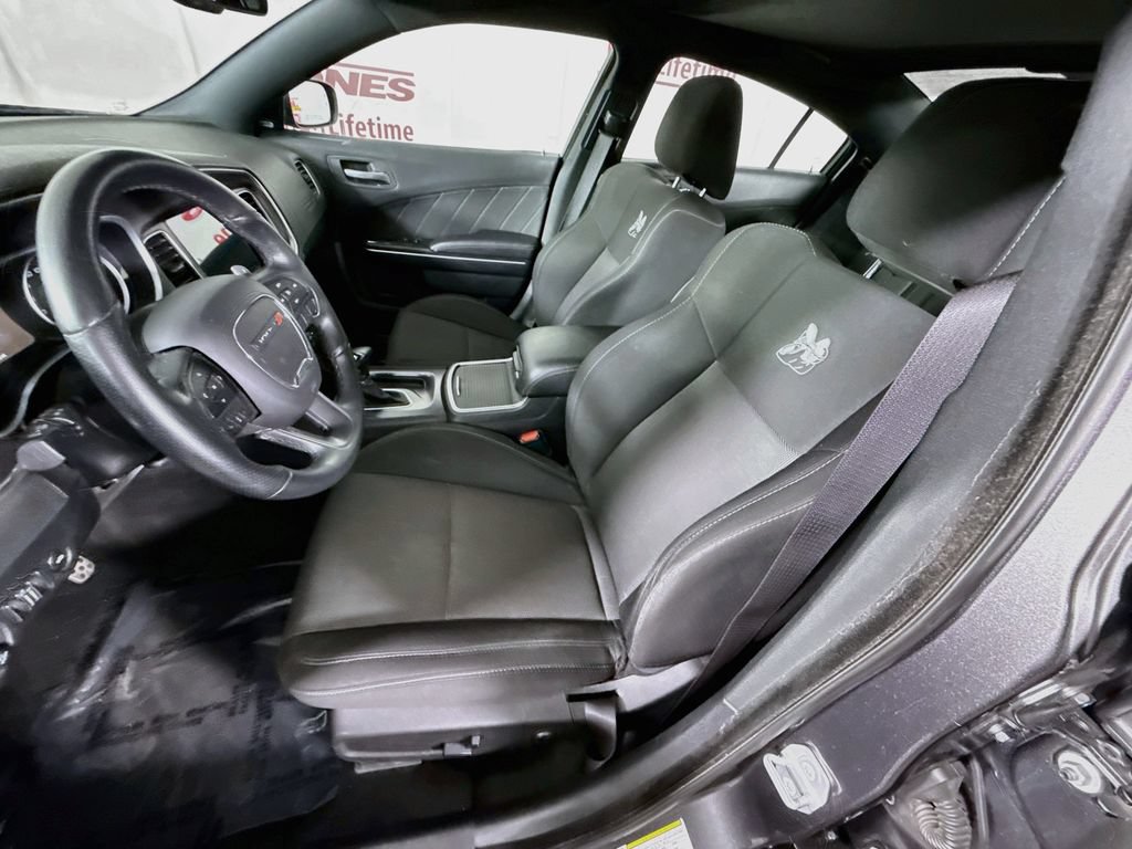 Used 2018 Dodge Charger R/T Scat Pack w/ Driver Confidence Group RWD image 25