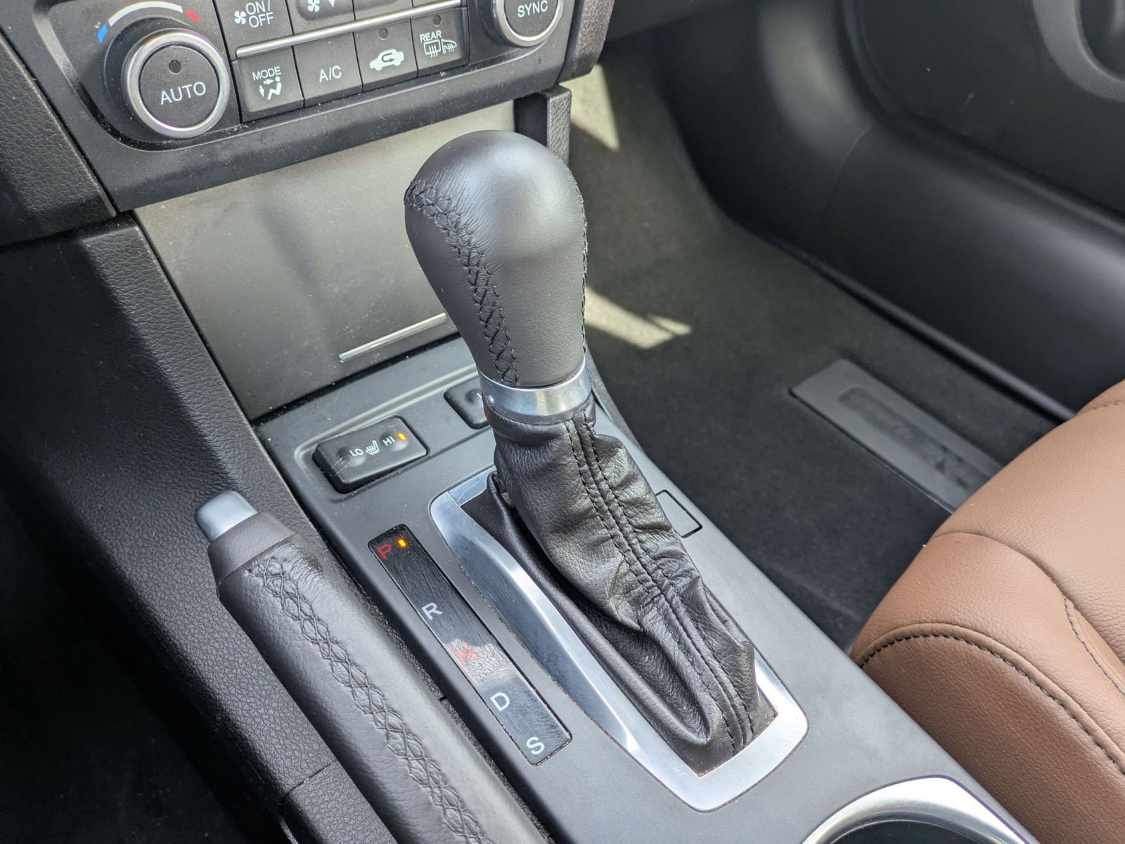 Certified 2022 Acura ILX w/ Premium Package image 14