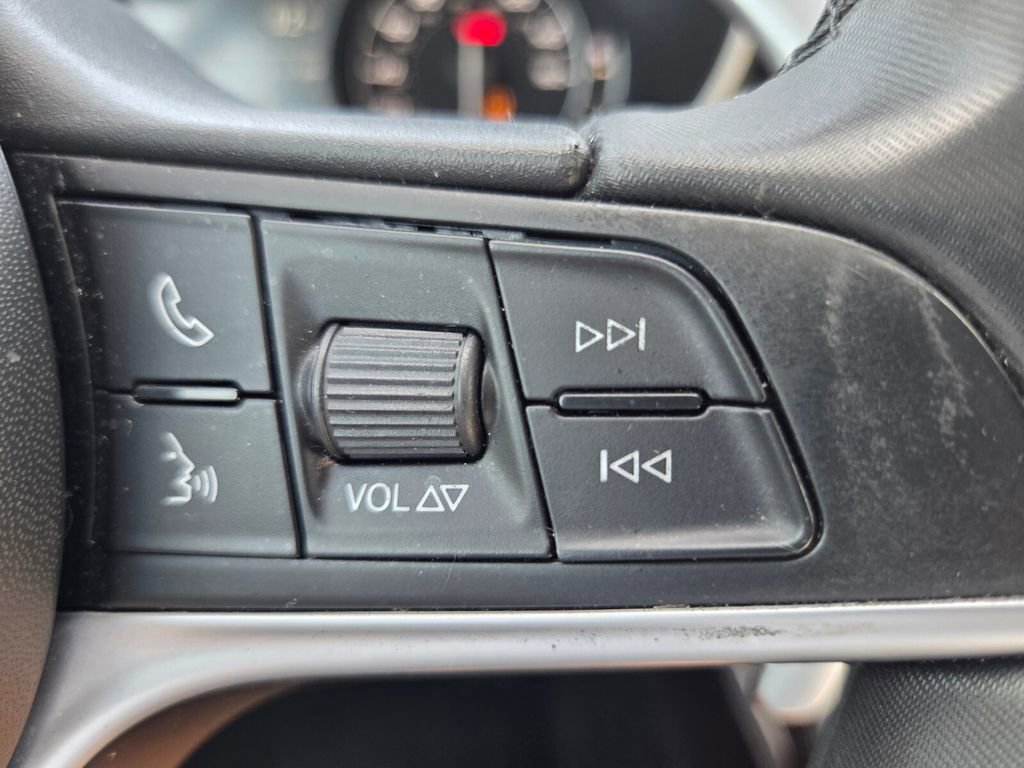 Used 2019 Alfa Romeo Stelvio Sport w/ Quick Order Package 22J Sport AWD/4WD image 16
