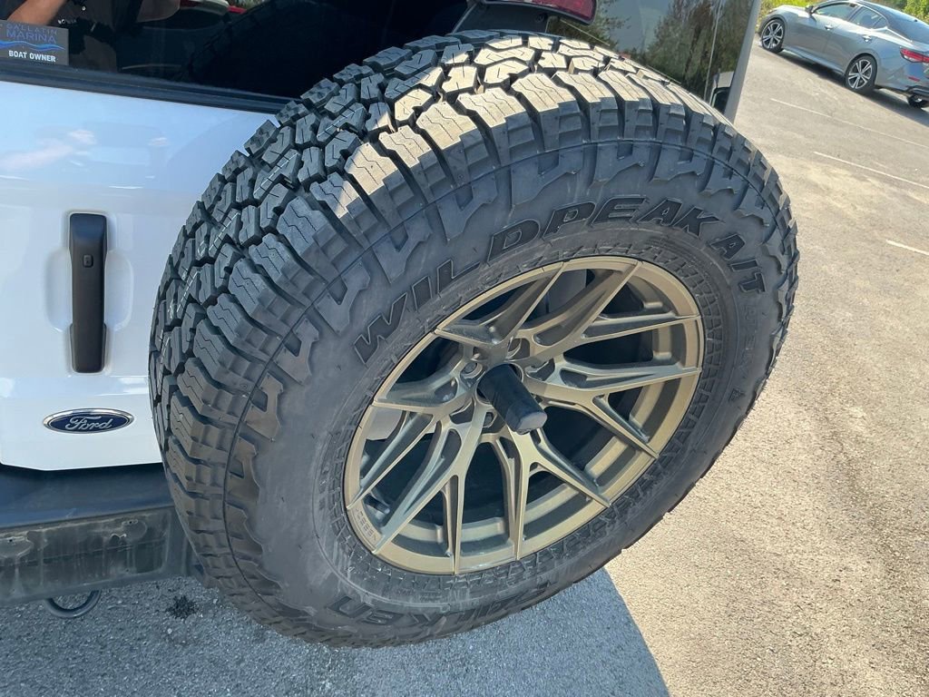 Used 2023 Ford Bronco Wildtrak image 14