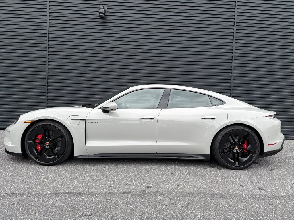 New 2026 Porsche Taycan GTS AWD/4WD image 2