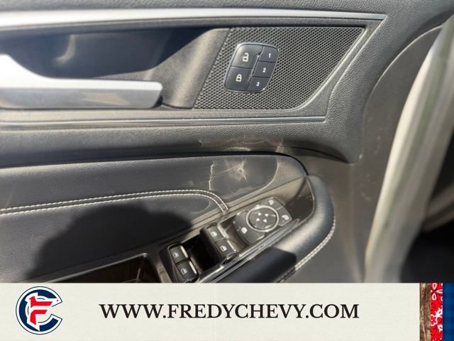 Used 2017 Ford Edge Titanium w/ Equipment Group 301A AWD/4WD image 21