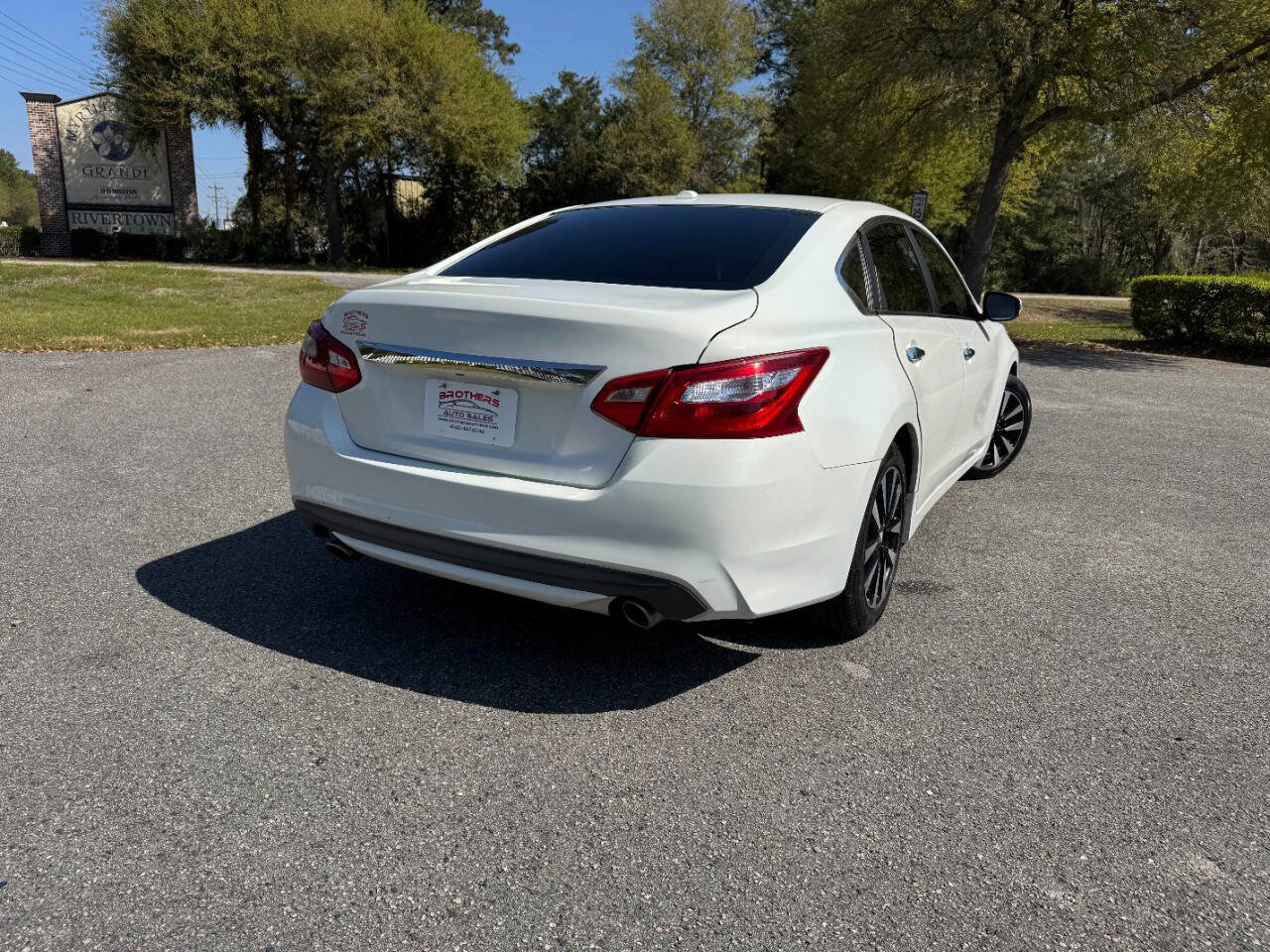 Used 2018 Nissan Altima 2.5 SL FWD image 35
