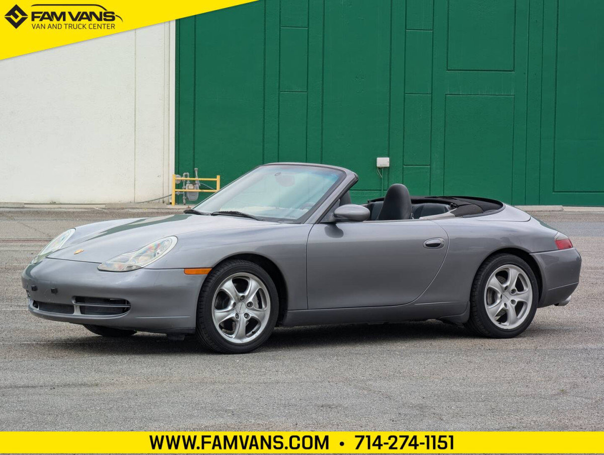 Used 2001 Porsche 911 Carrera 4 image 3