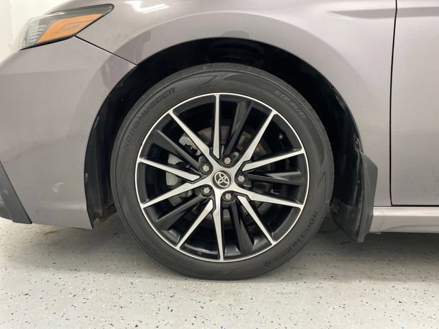 Used 2022 Toyota Camry SE AWD/4WD image 9