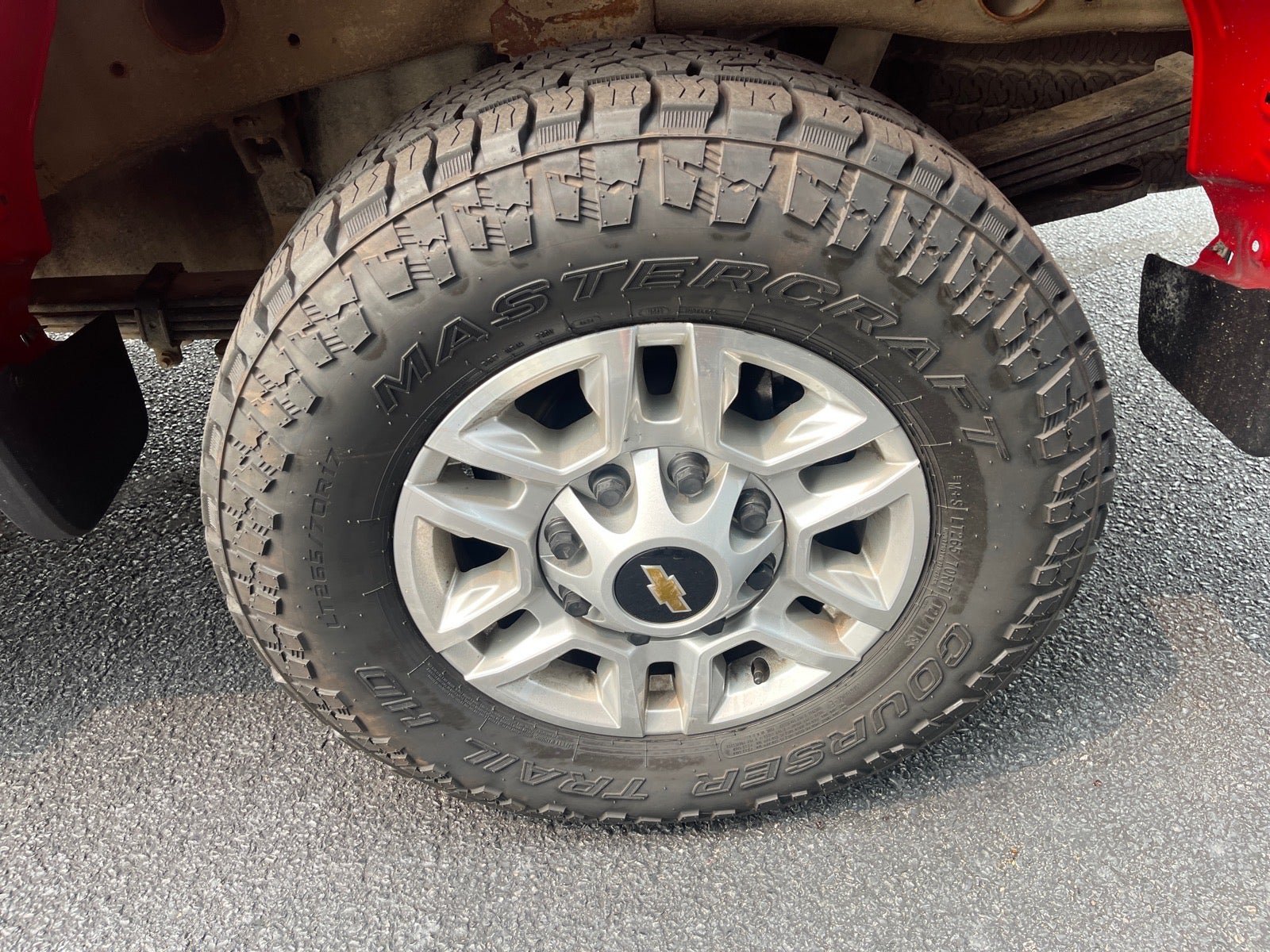 Used 2024 Chevrolet Silverado 2500 LT AWD/4WD image 11