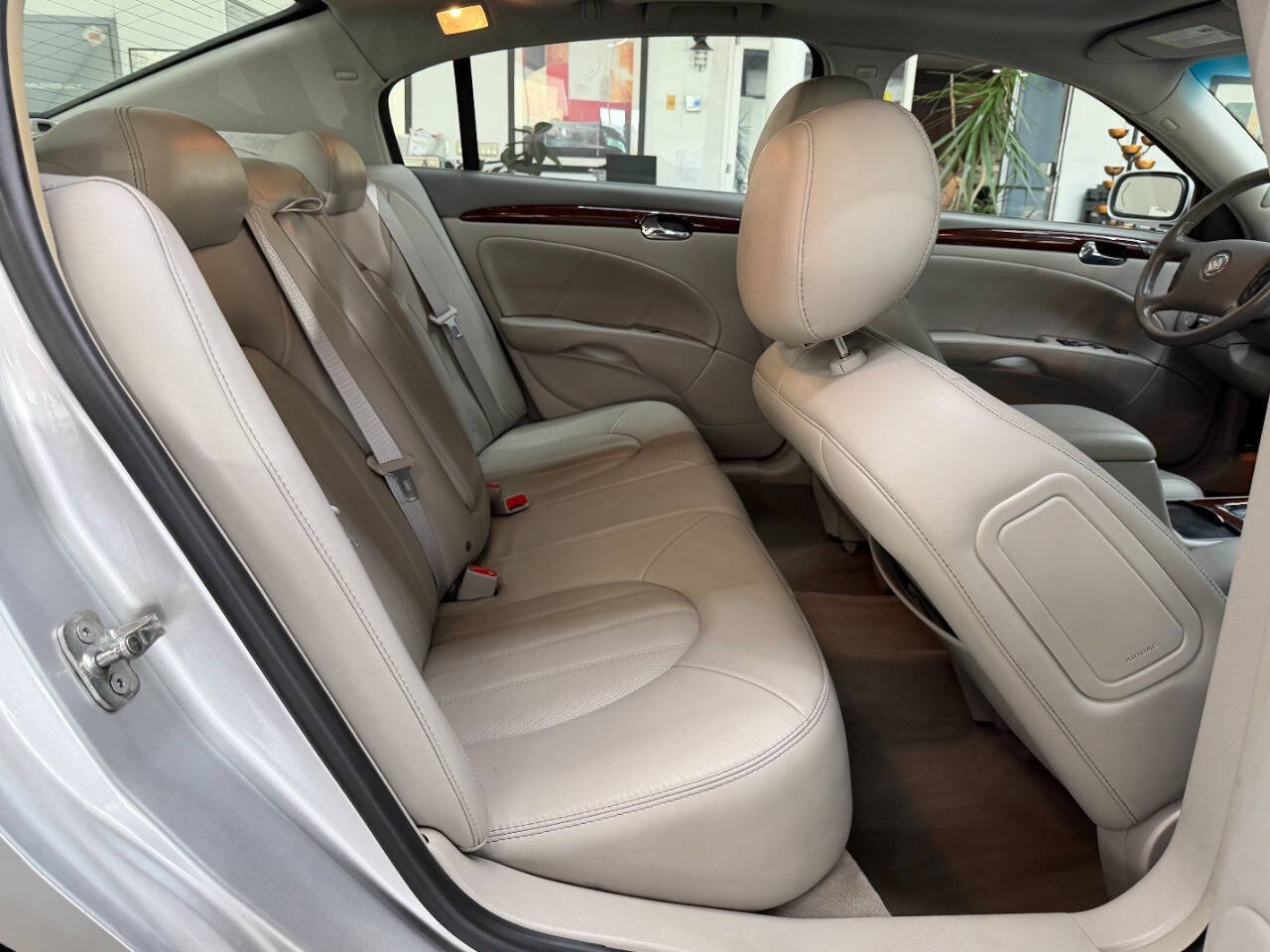 Used 2009 Buick Lucerne CXL w/ Driver Confidence Package FWD image 15