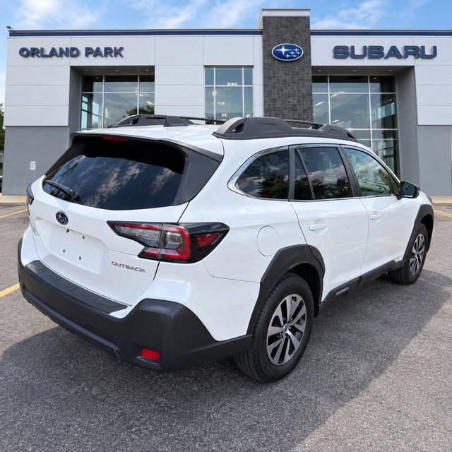 Used 2024 Subaru Outback Premium AWD/4WD image 5