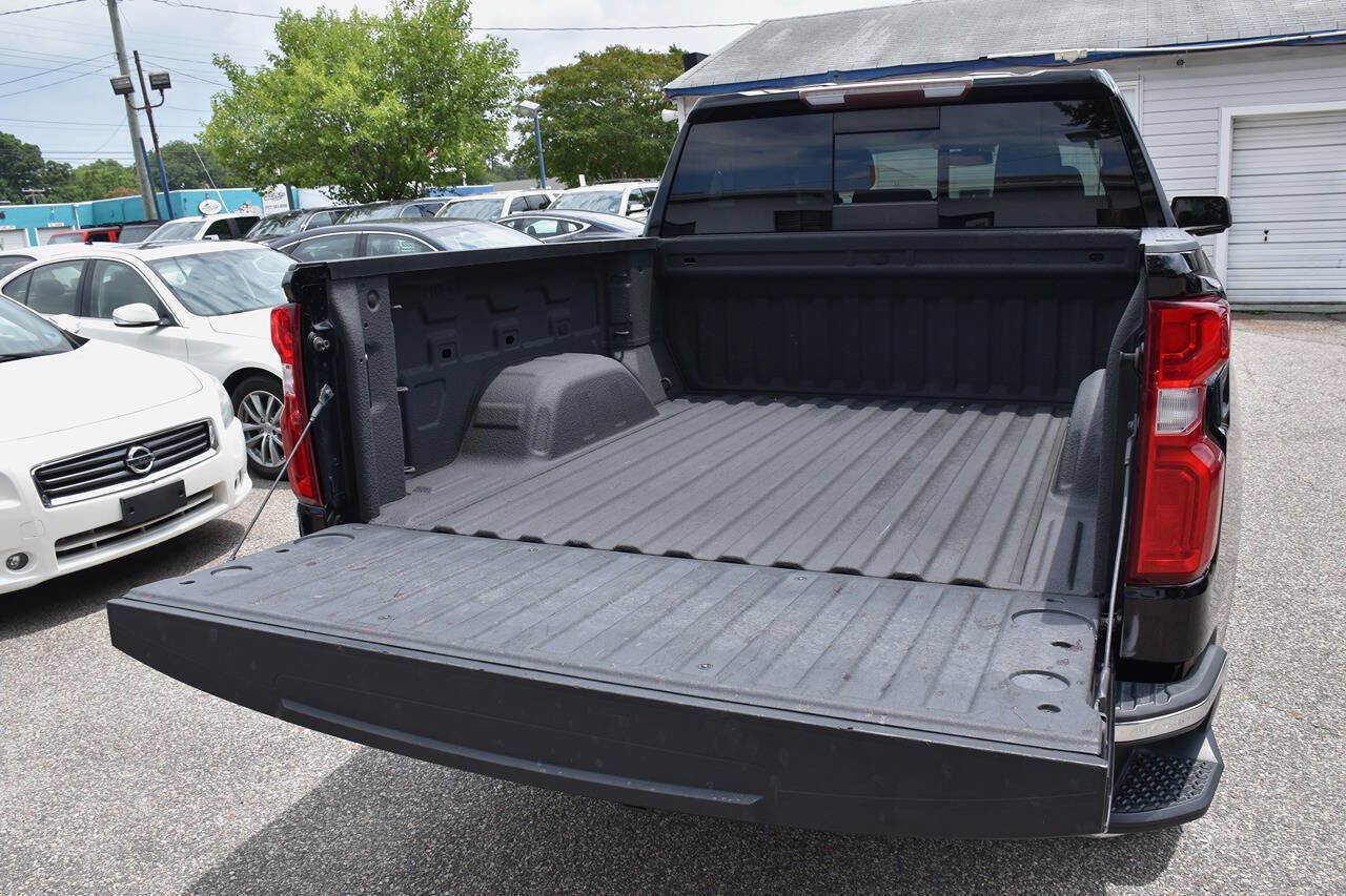 Used 2019 Chevrolet Silverado 1500 LTZ w/ LTZ Convenience Package RWD image 5