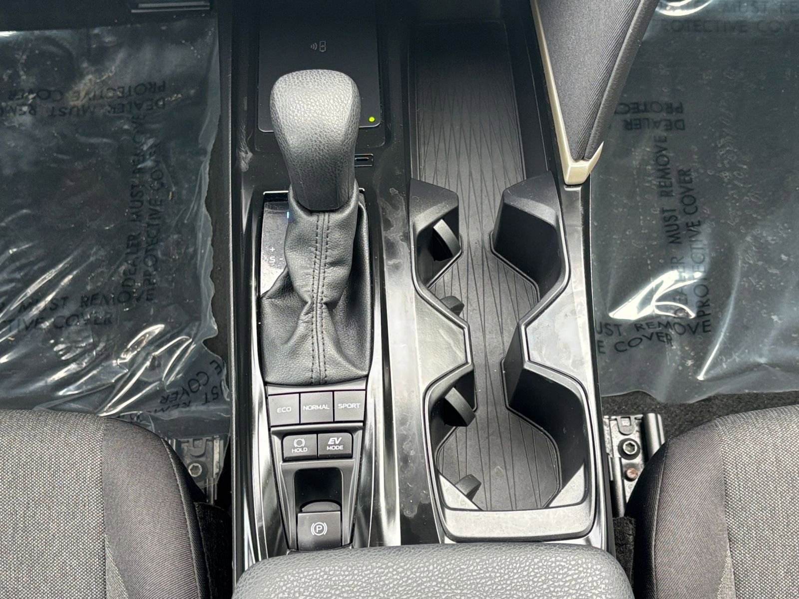 Used 2025 Toyota Camry LE image 37