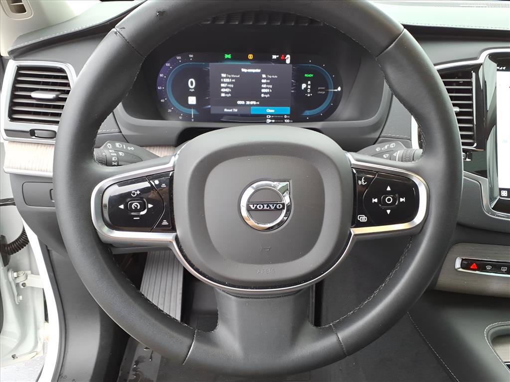 Used 2023 Volvo XC90 T8 Ultimate image 13