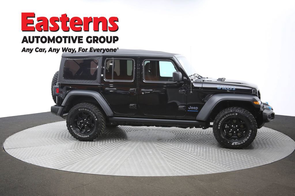 Used 2023 Jeep Wrangler Unlimited w/ Cold Weather Group image 48