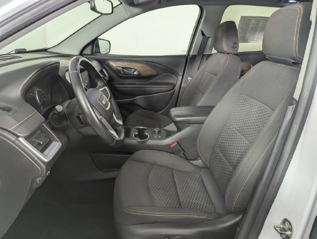 Used 2018 GMC Terrain SLE w/ GMC Pro Grade Package AWD/4WD image 15