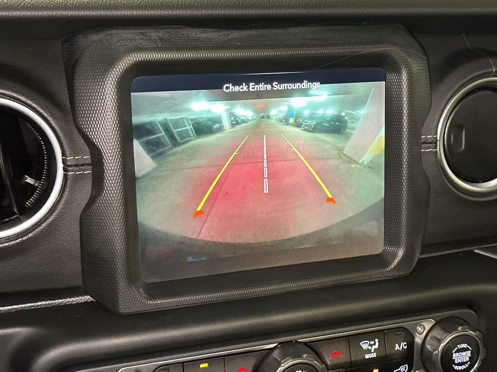 Used 2022 Jeep Wrangler Unlimited Sahara w/ Cold Weather Group image 27