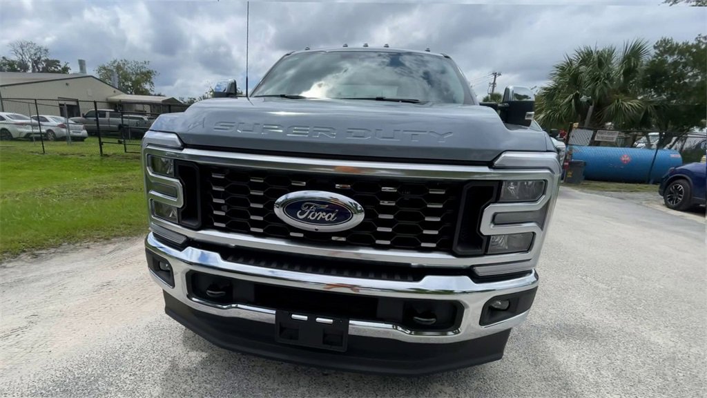 New 2026 Ford F350 Lariat w/ Chrome Package image 3