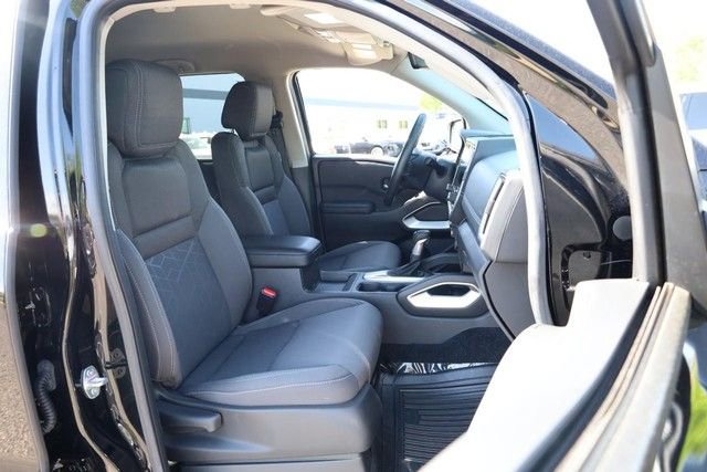 Certified 2025 Nissan Frontier SV w/ SV Convenience Package RWD image 24