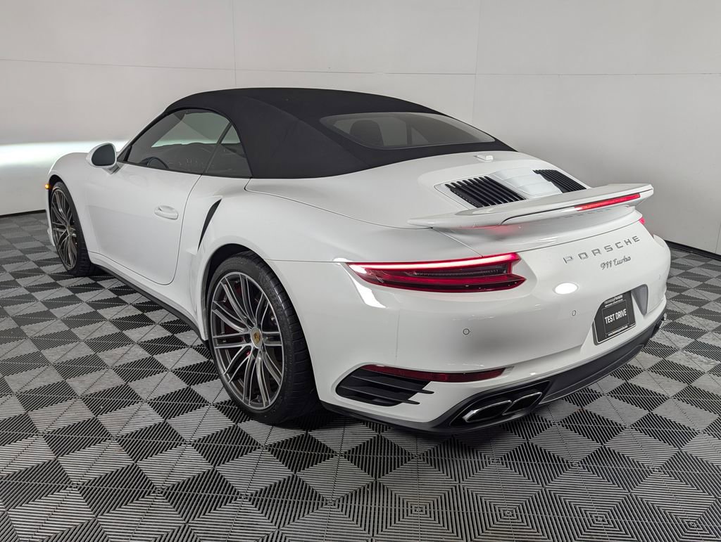 Certified 2019 Porsche 911 Turbo image 39
