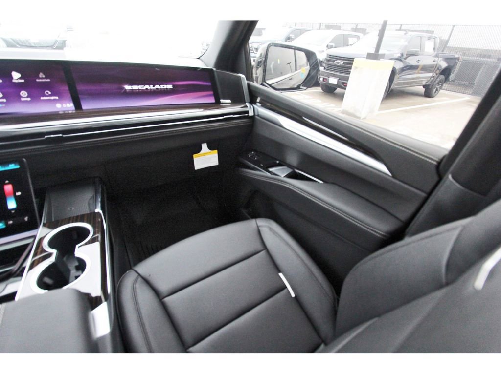 New 2026 Cadillac Escalade ESV Base image 10