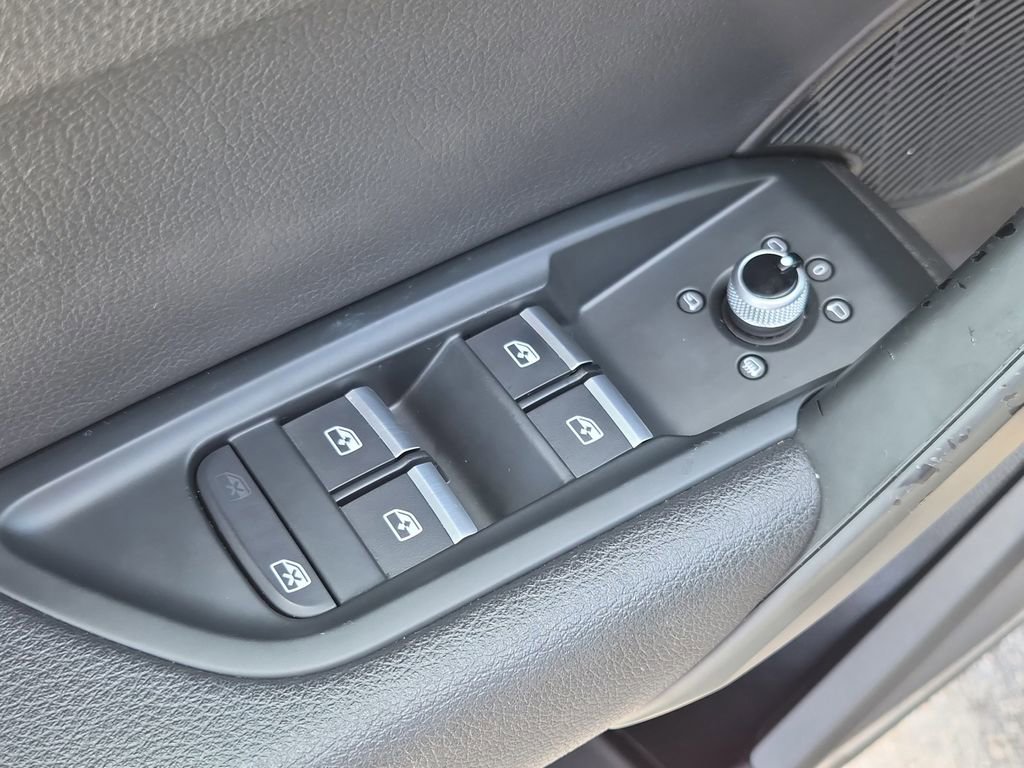 Used 2018 Audi Q5 2.0T Premium Plus w/ Premium Plus Package image 20