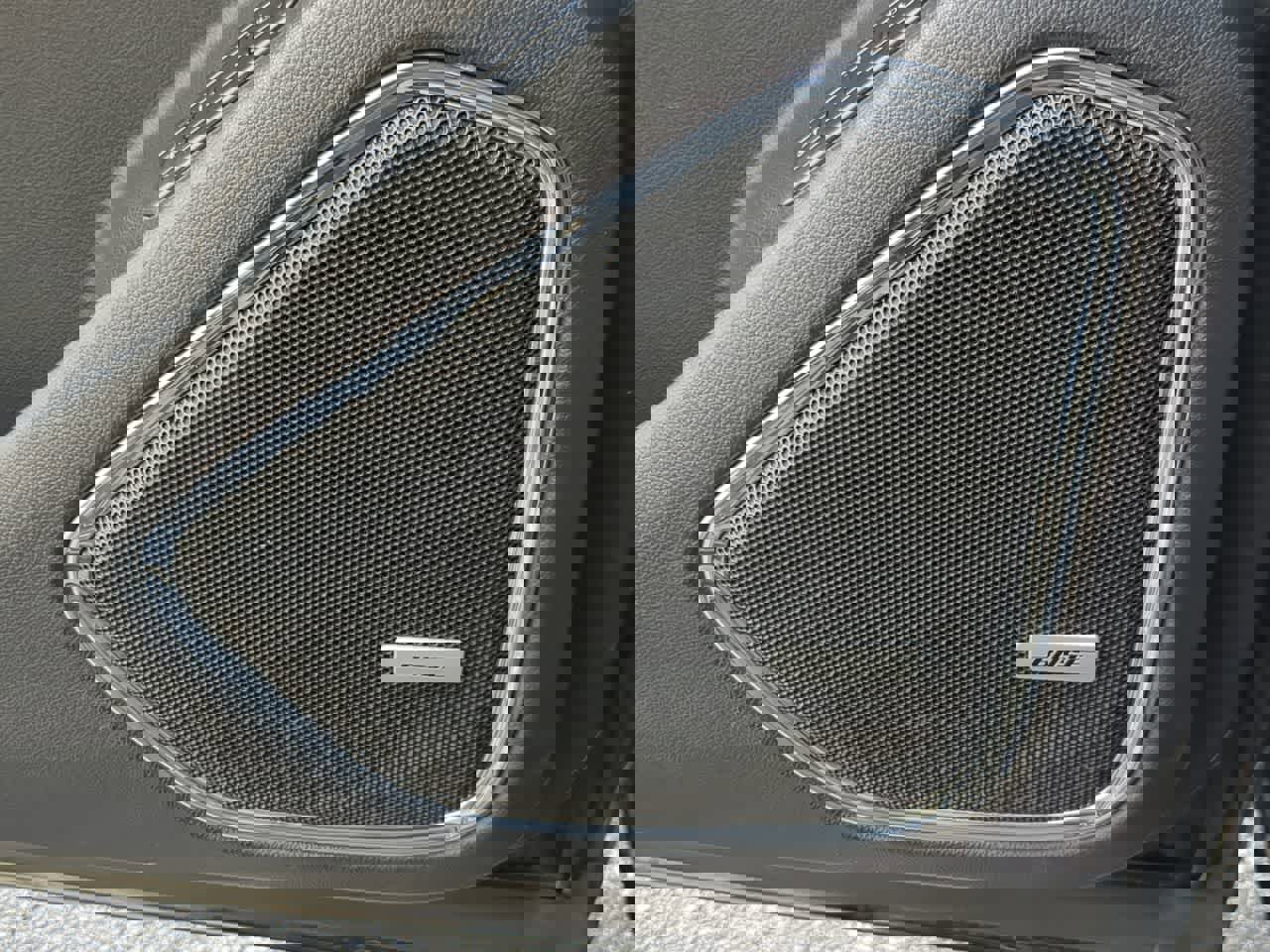 Used 2018 Chevrolet Tahoe LT w/ RST Edition image 27