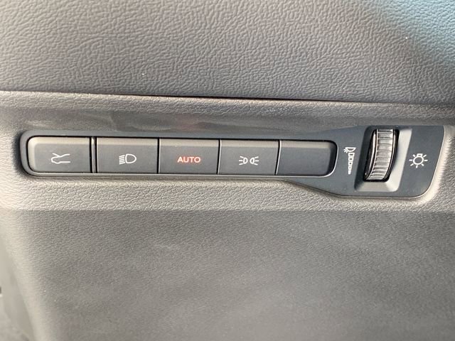 Used 2025 Dodge Charger R/T w/ Quick Order Package 25M R/T image 18