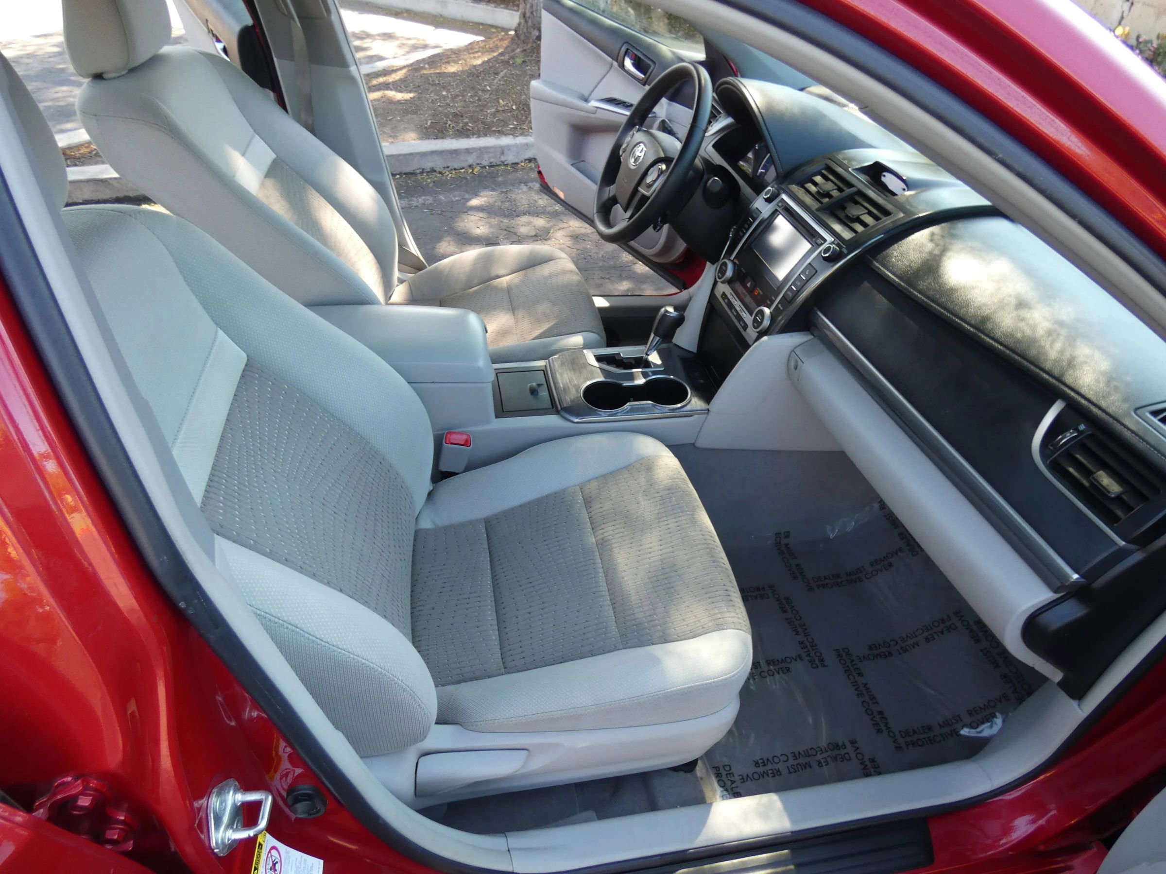 Used 2013 Toyota Camry XLE w/ Convenience Pkg image 26